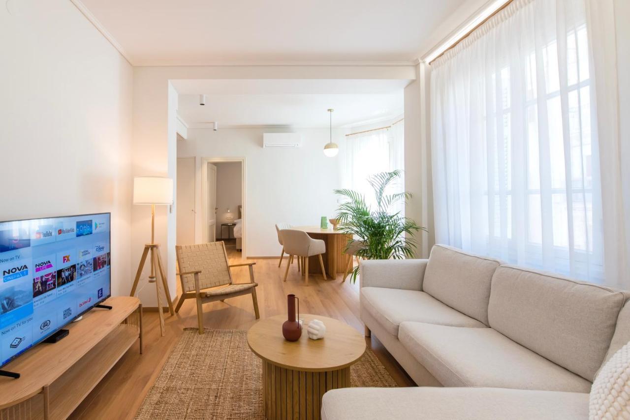 White Lotus By Halu! Apartments Tesalonika Bagian luar foto