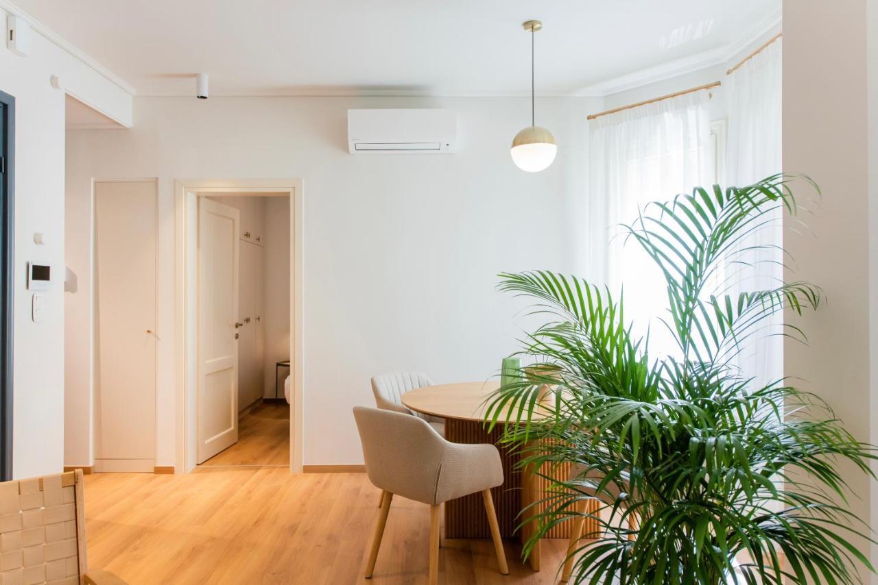 White Lotus By Halu! Apartments Tesalonika Bagian luar foto
