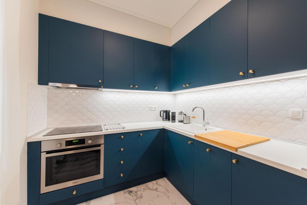 White Lotus By Halu! Apartments Tesalonika Bagian luar foto
