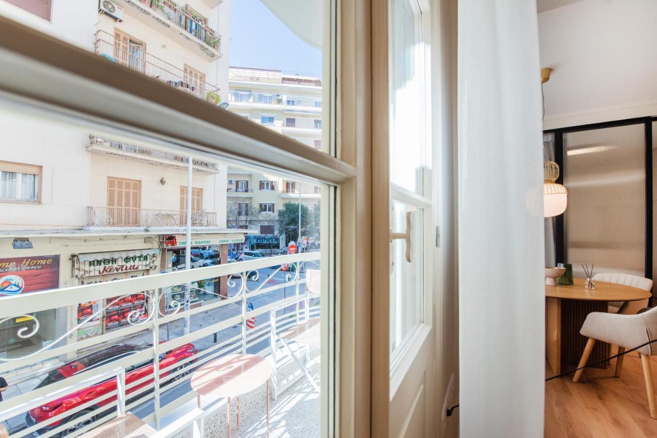 White Lotus By Halu! Apartments Tesalonika Bagian luar foto