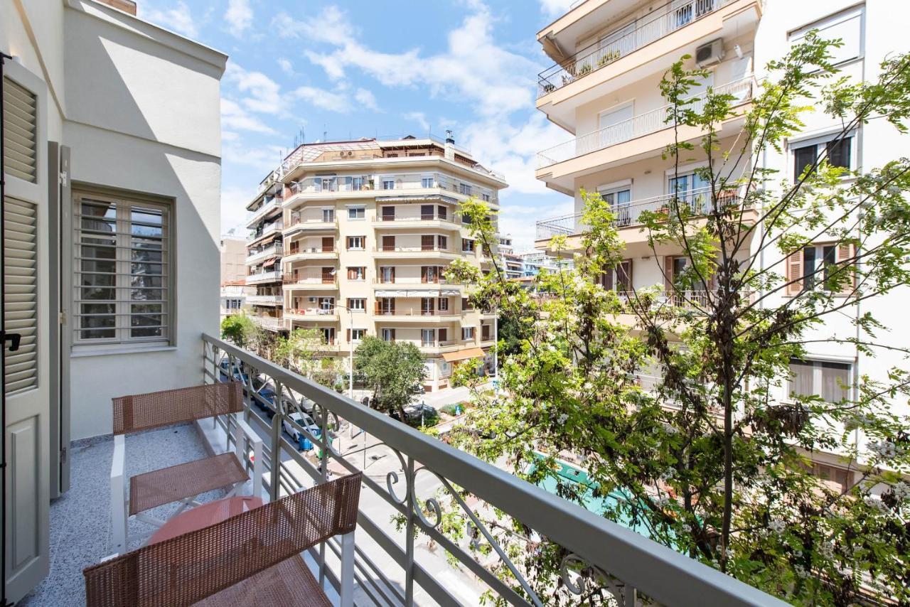 White Lotus By Halu! Apartments Tesalonika Bagian luar foto