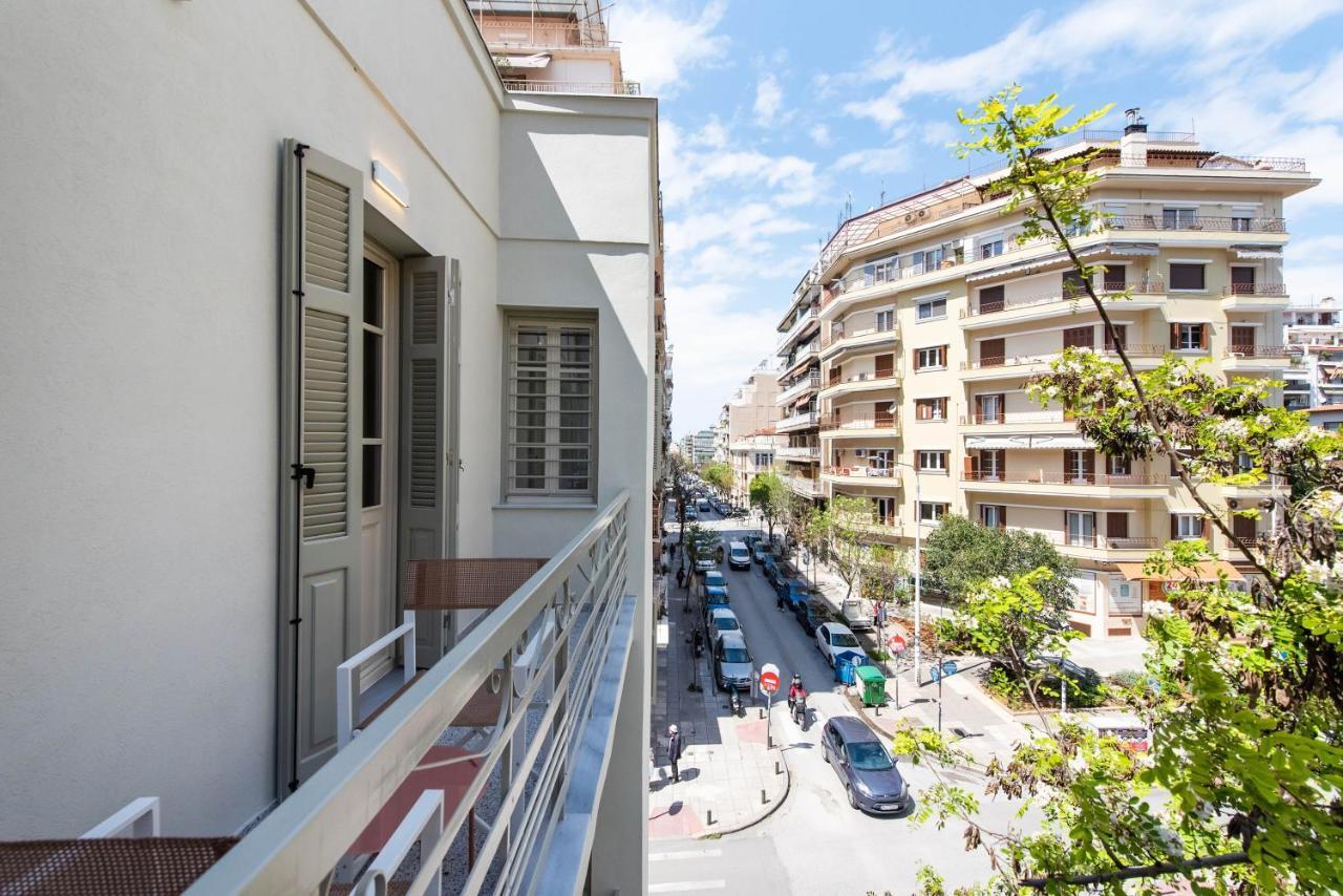 White Lotus By Halu! Apartments Tesalonika Bagian luar foto