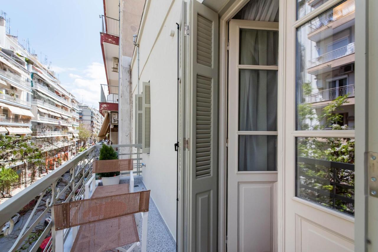 White Lotus By Halu! Apartments Tesalonika Bagian luar foto