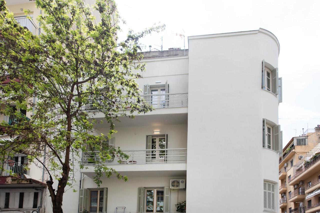 White Lotus By Halu! Apartments Tesalonika Bagian luar foto
